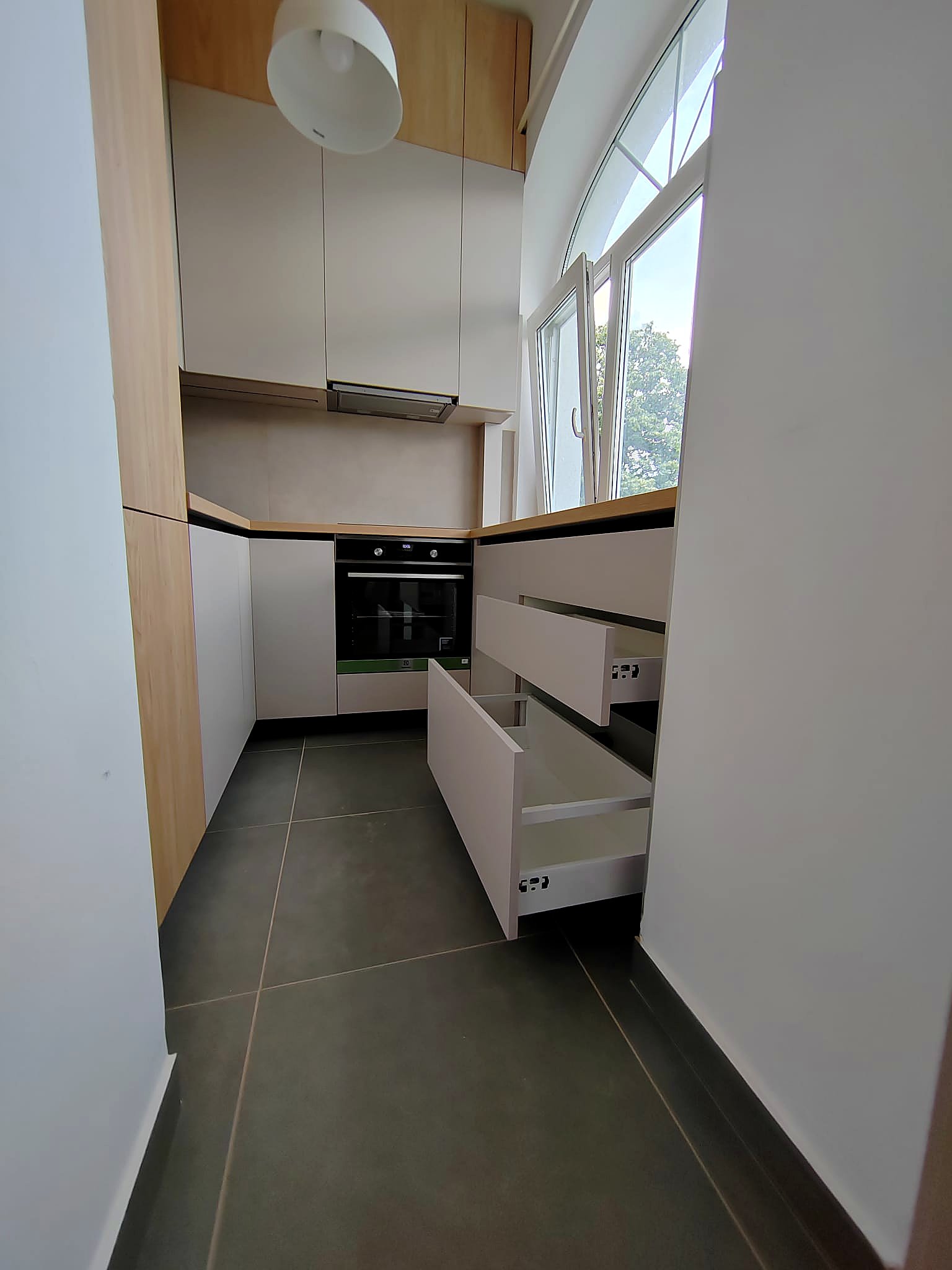 Kuhinje po mjeri, Madera Studio Zagreb, Kuhinje po mjeri, od minimalističkih do toplih obiteljskih.
